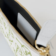 Load image into Gallery viewer, Green &amp; White Floral Mini Clutch Bag
